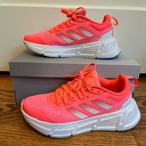 Adidas Questar running sneaker size 6